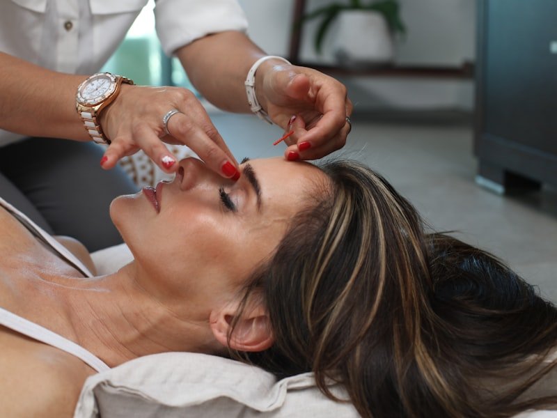 Contemporary medical acupuncture treatment